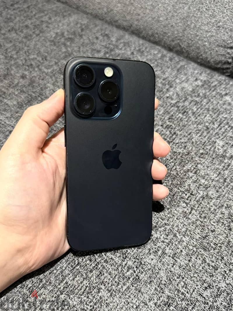 Apple - iPhone 15 Pro 2