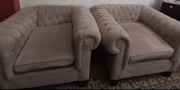 ٢ كرسي كبير عموله كابوتينيه