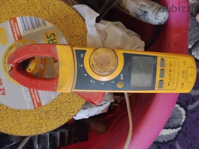 fluke 337 clamp meter