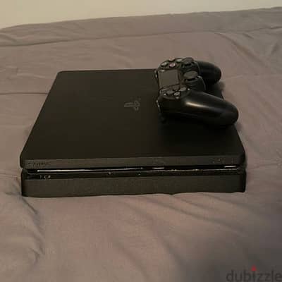 Playstation 4 slim