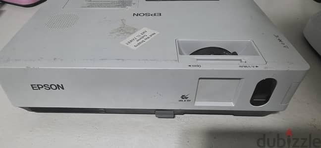 بروجيكتور Epson EMP-1810 أصلي – 3500 ANSI Lumens – حالة ممتازة