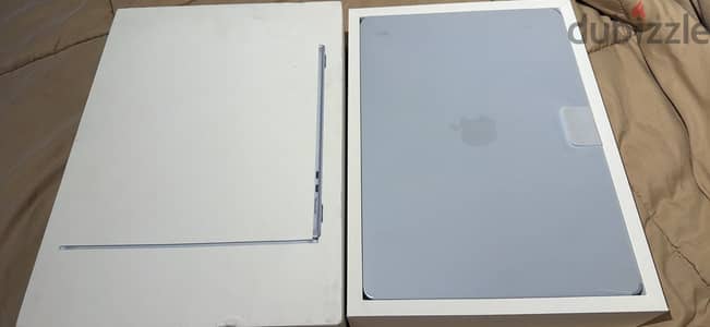 Apple MacBook M4 _Air 255g_ 16 ram _ Skylight _ 100%