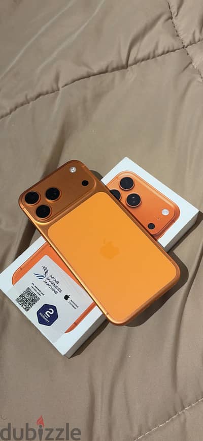 Apple - iPhone 17 Pro Max 256 - 11 cycle counts- battery 100% من شهر