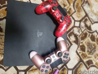 بلايستيشن 4 سليم مستعمل استعمال نضيف جدا