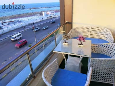 3 rooms and 2 bathrooms direct sea view daily rental
