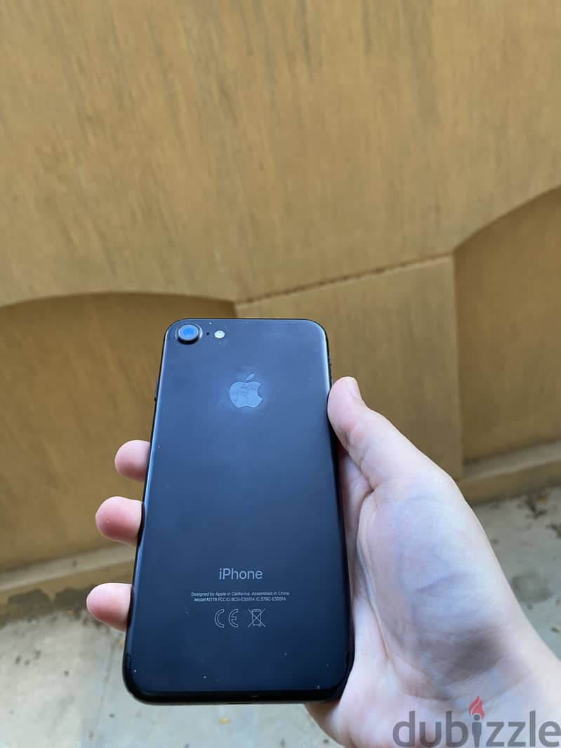 Apple - iPhone 7 2