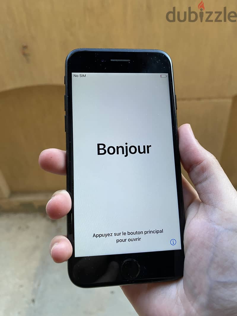 Apple - iPhone 7 4