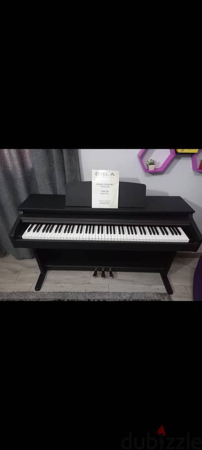 piano orla cdp202  بحالة ممتازة