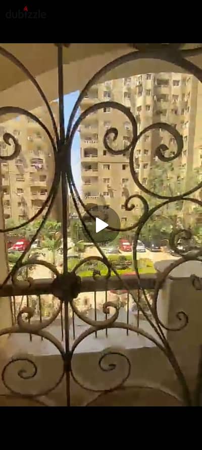 (للإيجار )124 متر (بالم سيتى) بورسولين صالة وطرقة وحجرة معيشة جيبسمبورد صالة وحجرة معيشة اول بعد الارضى ثلاث غرف  غاز طبيعى مطبخ وحمام تواصل +20 15 03622666