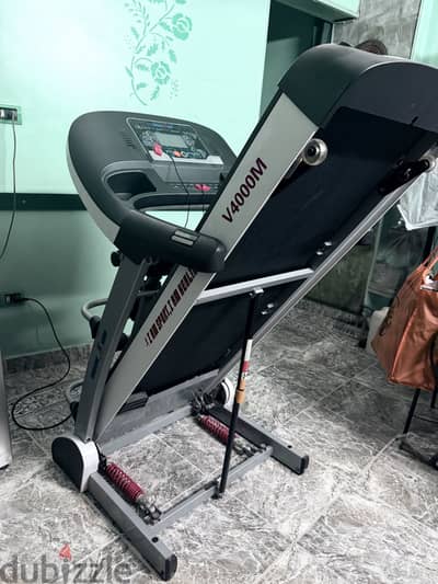 Life Fitness Treadmill 4 Hp مشاية لايف فتنس ٤ حصان