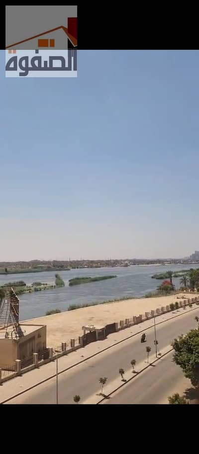 شقه للايجار المفروش كورنيش المعادي طره قريب لنادي الشروق وكل المواصلات والخدمات وخمس دقاءق لمدخل المعادي وجامعه حلوان
