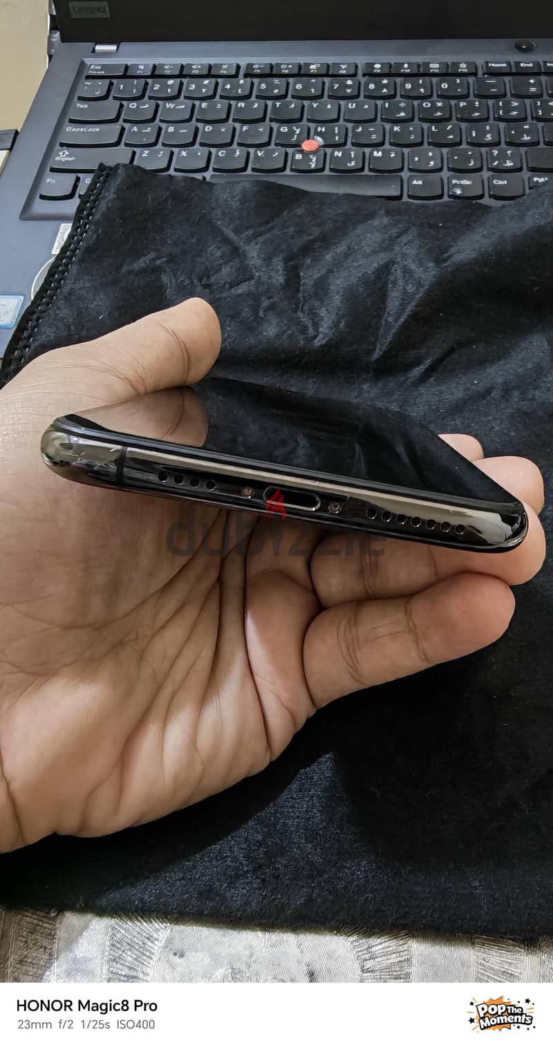Apple - iPhone 11 Pro Max 6