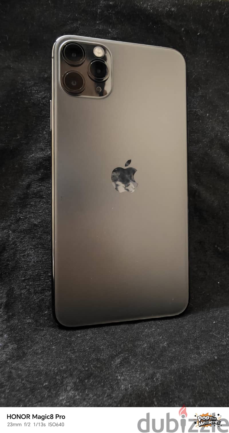 Apple - iPhone 11 Pro Max 10