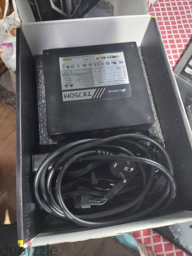 Corsair TX750M Gold 80+ 3