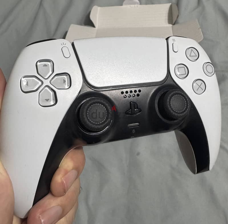 PS5 Dualsense Controller 1