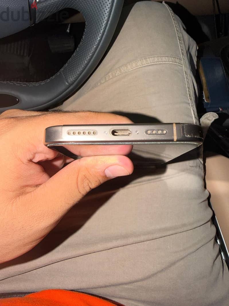 Apple - iPhone 16 Pro Max 3