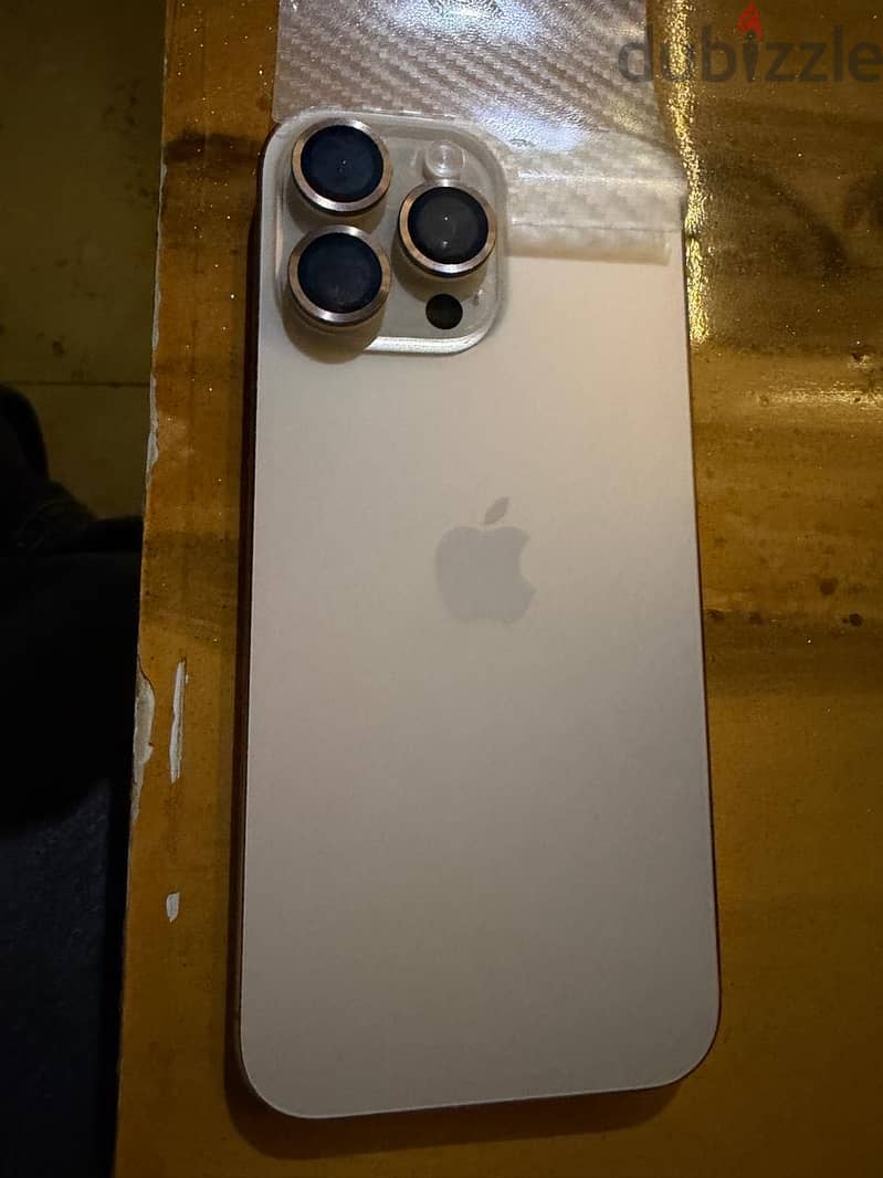Apple - iPhone 16 Pro Max 1