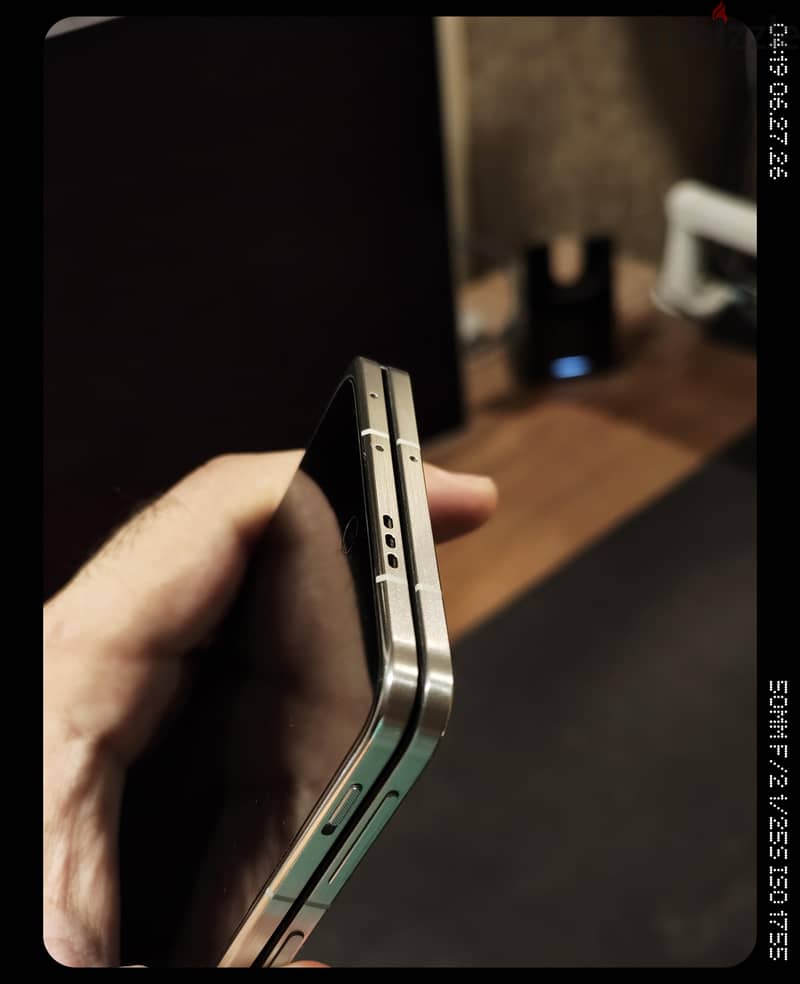 OPPO Find N5 10