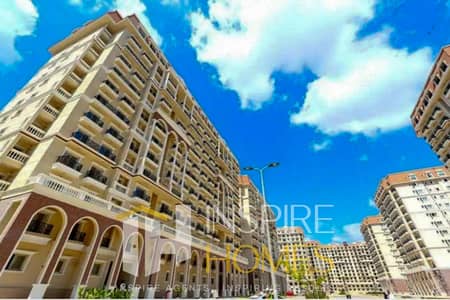 Resale apartment, price includes maintenance deposit and utility connection fees.