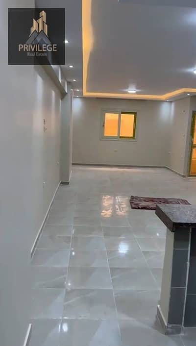 Administrative studio for rent empty in Zahraa El Maadi  85m  room  bathroom  super luxe
