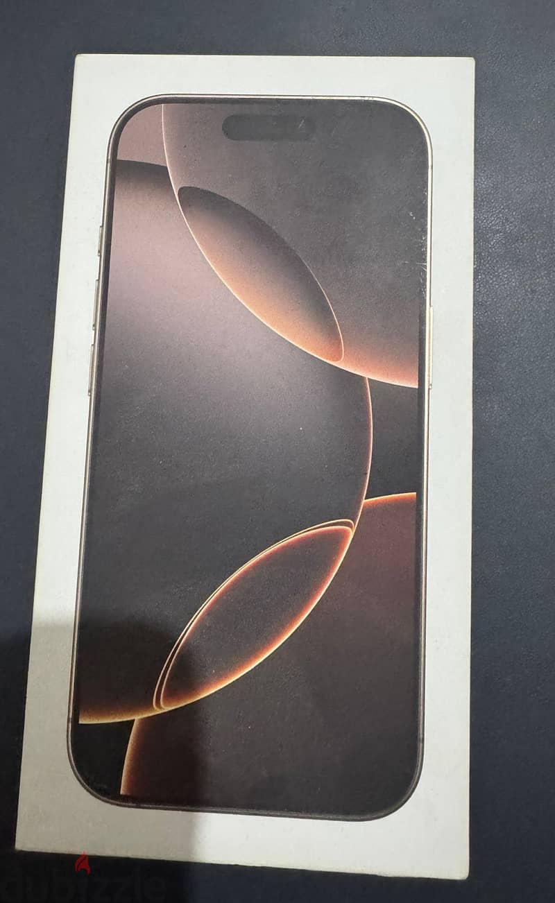 Apple - iPhone 16 Pro 3