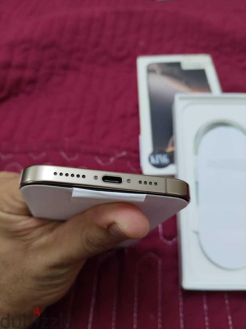 iPhone 16 Pro Max 5