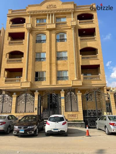 شقه للايجار بموقع مميز سكني فقططط  250 م٢ تقريبا باللوتس الجنوبية بالتجمع الخامس