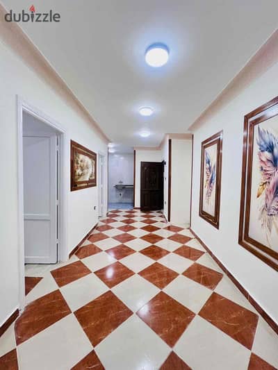 Apartment next to the sea, steps to the sea in Alexandria, Al-Nakhil