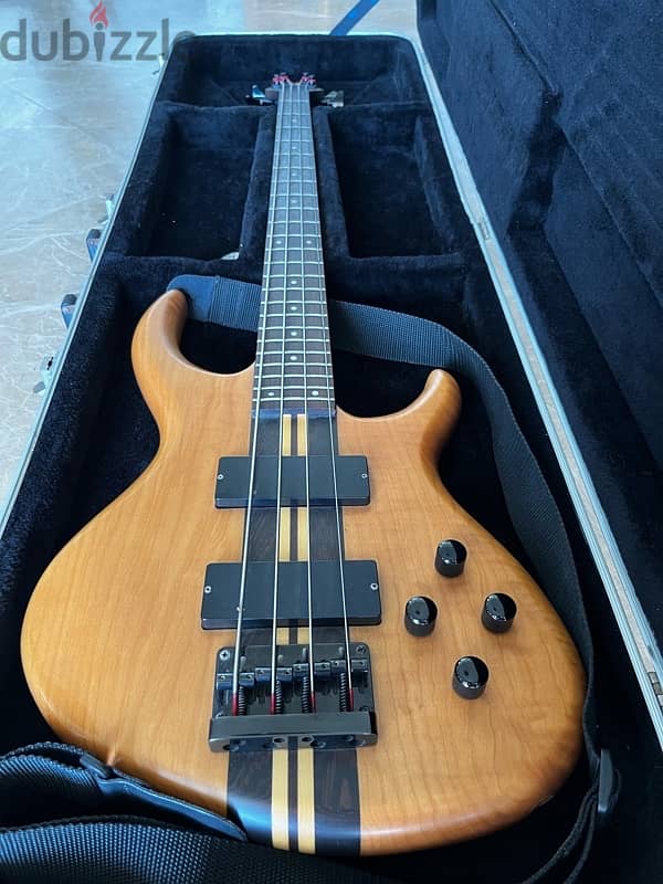 Tobias Bass Guitar 5