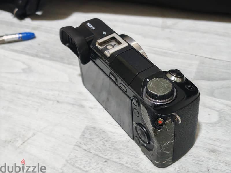Sony Nex-6 Mirrorless Camera 1