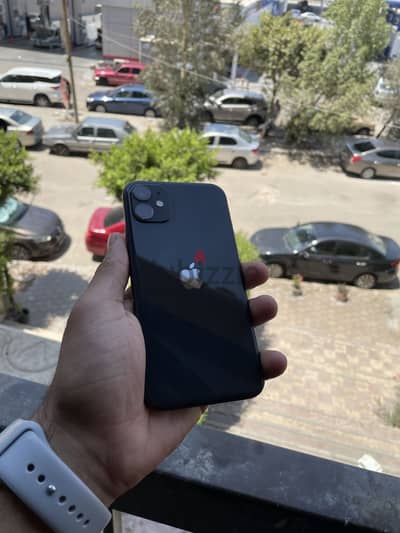 Apple - iPhone 11