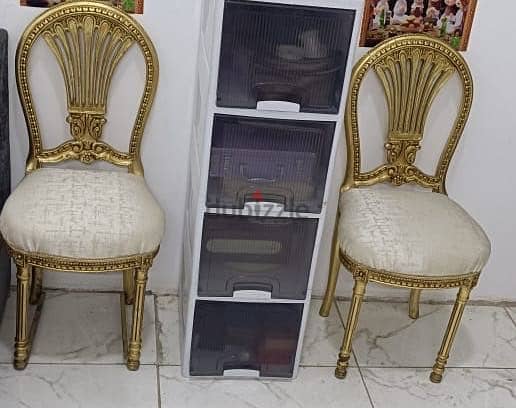 Saloon antic 2