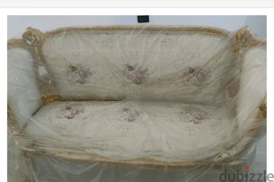 Saloon antic 5