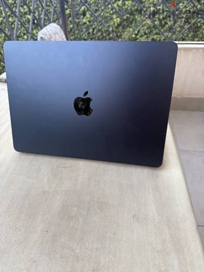 MacBook Air M4-16 RAM-256 SSD-100%-Black