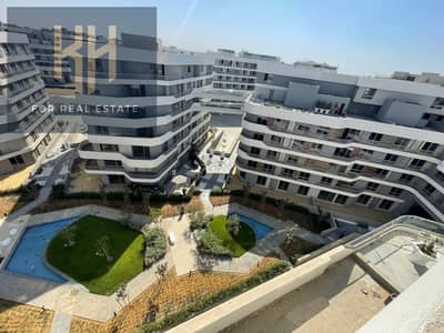 شقة للبيع استلام فوري 155 متر متشطبة 80% في بلوم فيلدز المستقبل سيتي بجوار مدينتي و سراي