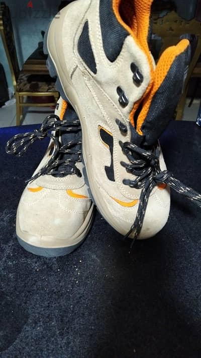 safety shoes
