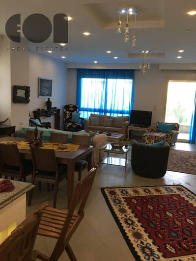 شقة فاخرة للإيجار مفروشة في كمبوند Park View التابع لـ Hassan Allam بموقع متميز بجوار الرحاب