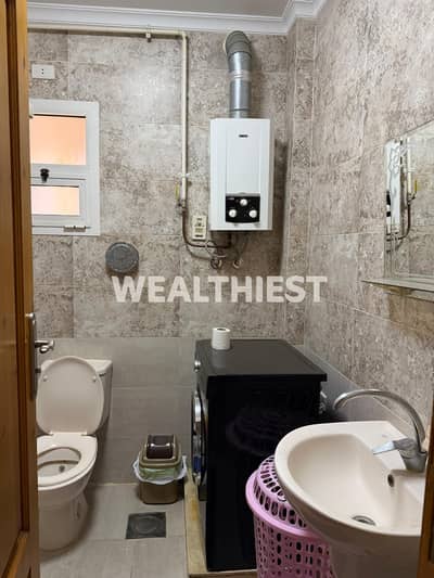 شقة للبيع كاش في أرقى مراحل مدينتي Privado بإطلالة مباشرة على البحيرات وموقع مميز  مفروشة بالكامل ومؤجرة بعائد شهري قائم مع استلام فوري