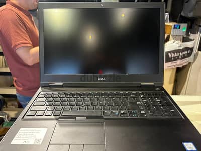 Dell Precision 7530 Heavy-Duty Mobile Workstation