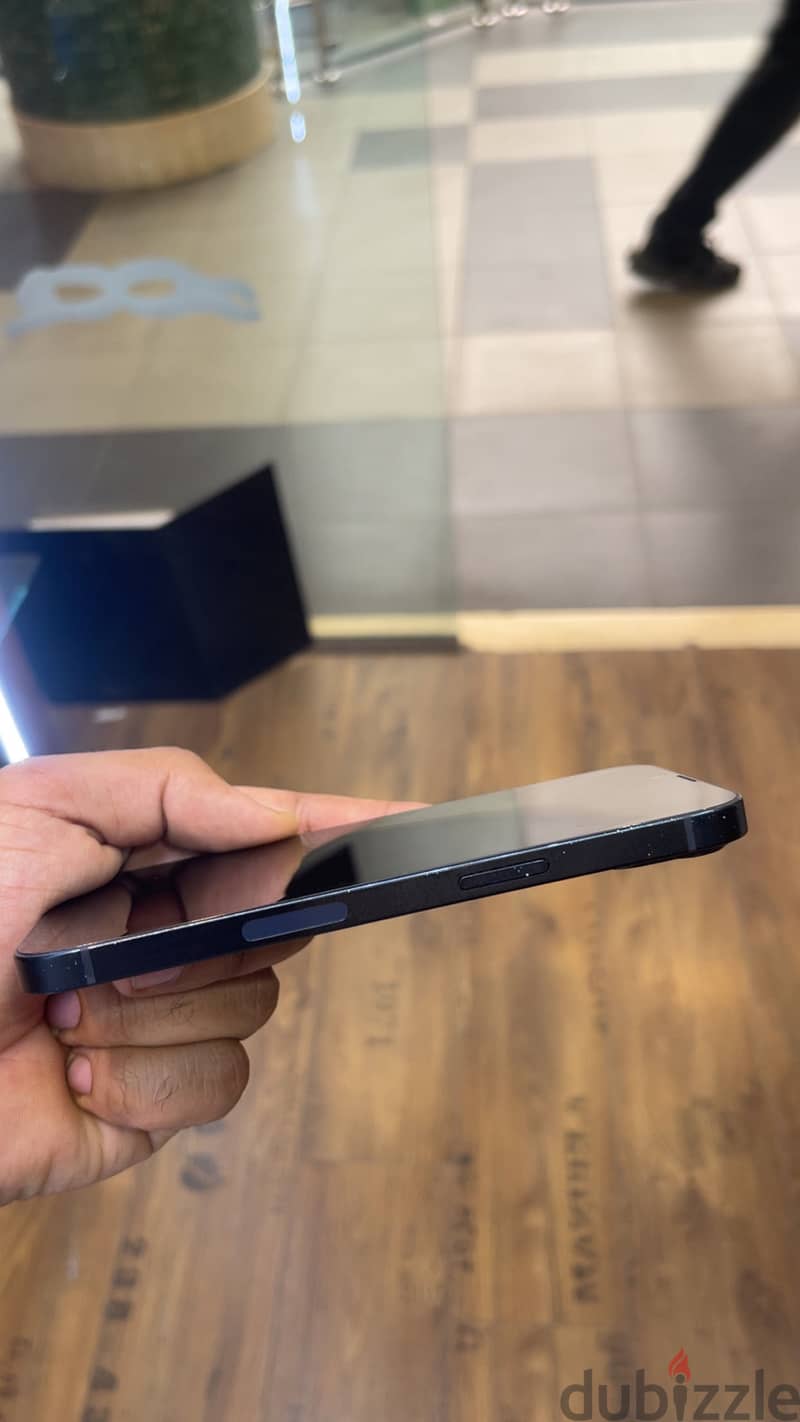 Apple - iPhone 13 2