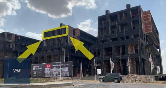 110 m² administrative office for sale in El Shorouk, ready in 6 months - Direct frontage on a main axis, installment plan over 4 years