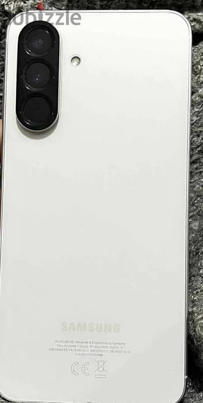 Samsung A56 white 12 ram 256 G. B