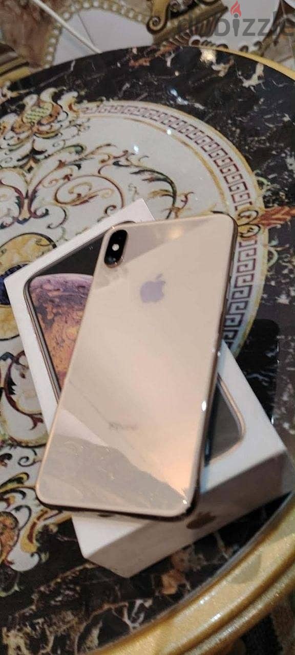 Apple - iPhone XS Max 2