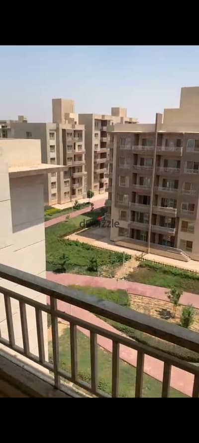 Apartment for sale, ready to move , 170 sq m, 3 bedrooms + 3 bathrooms, fully finished, prime location, good view in Wasal Compound, Sh