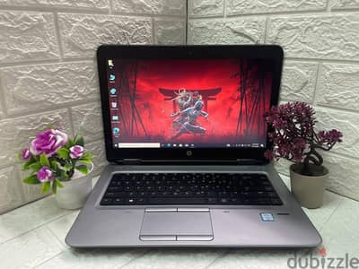 لطلبه هندسه والجيمرز وشغل برمجه كور i7 جيل سابع كارتين شاشه وهاردين