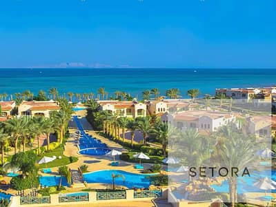 Take delivery of a 180-square-meter twin house with ultra-super-lux finishing, featuring 3 bedrooms and 3 bathrooms. Located in La Vista 6, Ain Sokhna