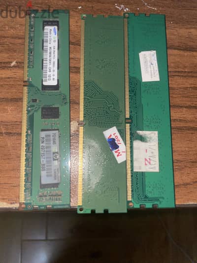 4 Ram 2G DDR 3 للكيسة و الكمبيوتر الأربعة مع بعض
