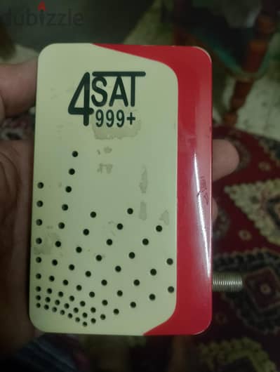 2  ريسيفر  يعمل بحالة ممتازة