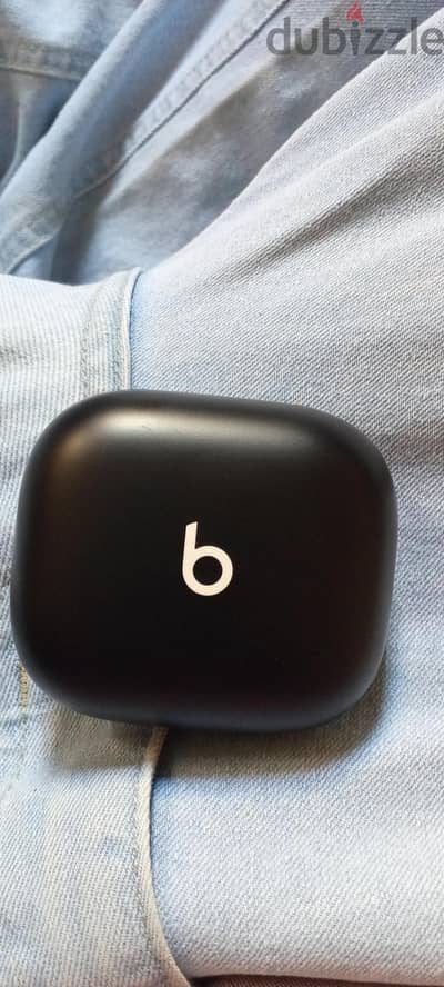BEATS POWERBEATS PRO WIRELESS EARBUDS.