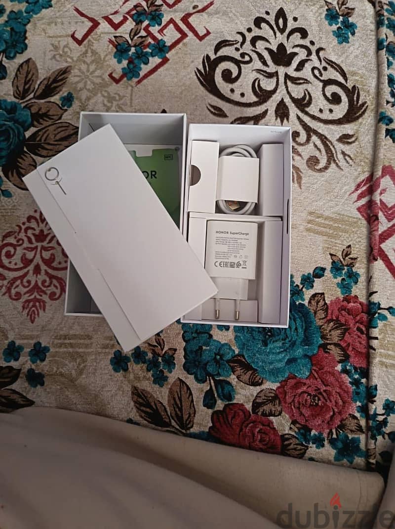 Honor 600 Lite 1